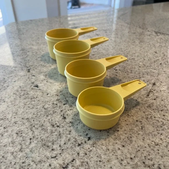 Vintage Tupperware Measuring Cups - Picture 3 of 6